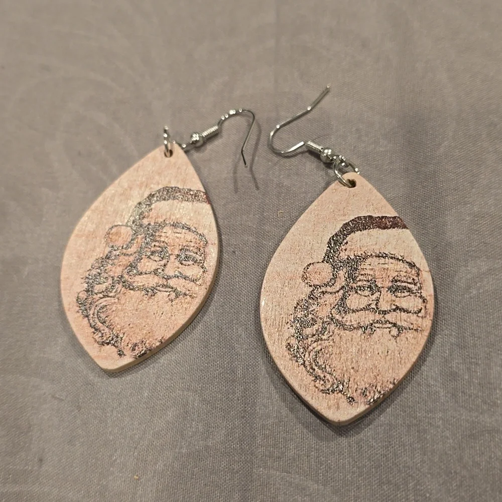 ❤️10/$20 new Christmas earrings